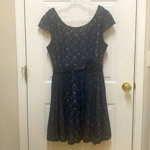 Fifth & Park Women’s Spring Dress 👗